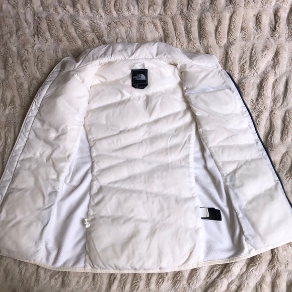 North Face Fitted 600 Down Vest - Picture 5 of 8